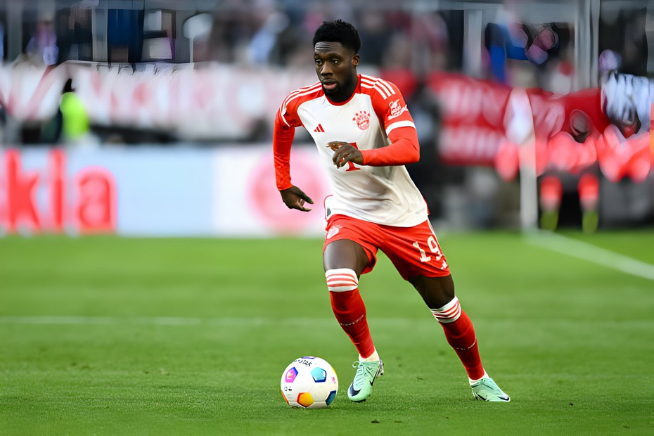 Alphonso Davies gây khó cho Bayern để có thể chuyển đến CLB mong ước