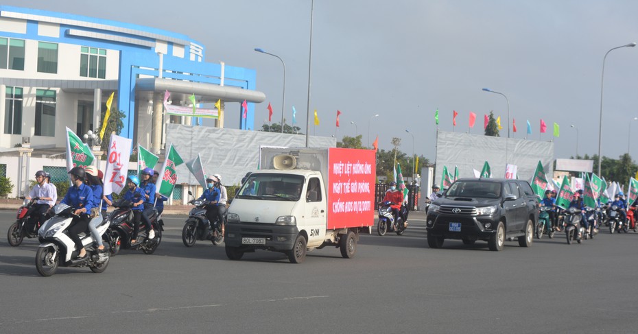 Cà Mau: Mít tinh hưởng ứng tháng hành động phòng, chống HIV/AIDS