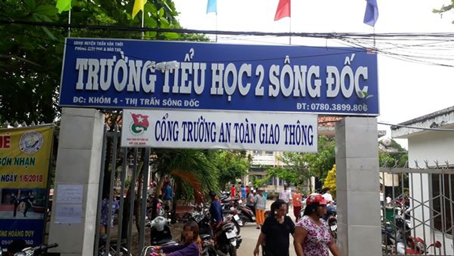 Vụ trường vận động xã hội hóa cả phụ huynh diện hộ nghèo: Kiến nghị kiểm điểm hiệu trưởng