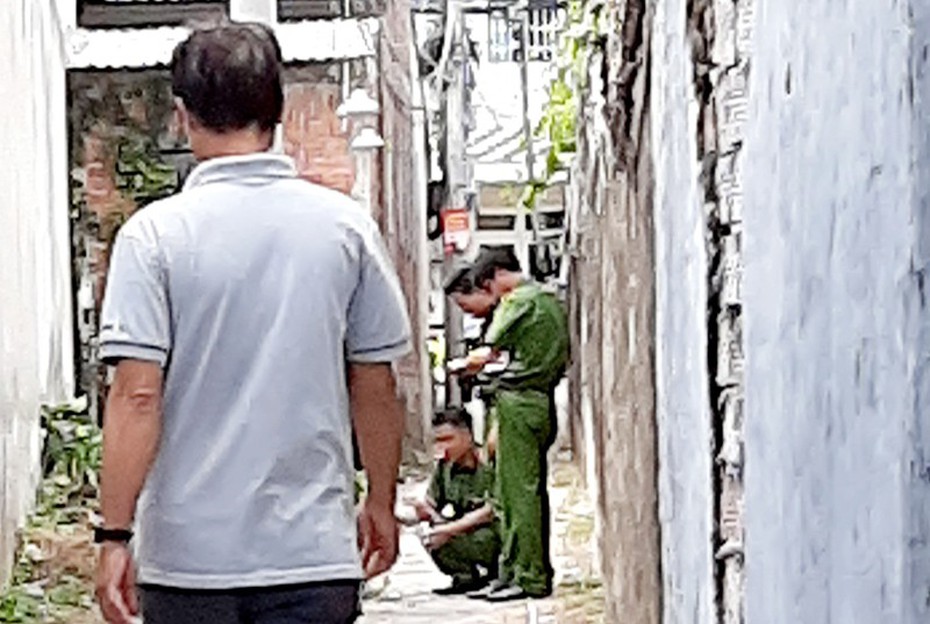 8X dùng dao mổ bò giết hàng xóm vì bị góp ý tiếng nẹt pô ra đầu thú