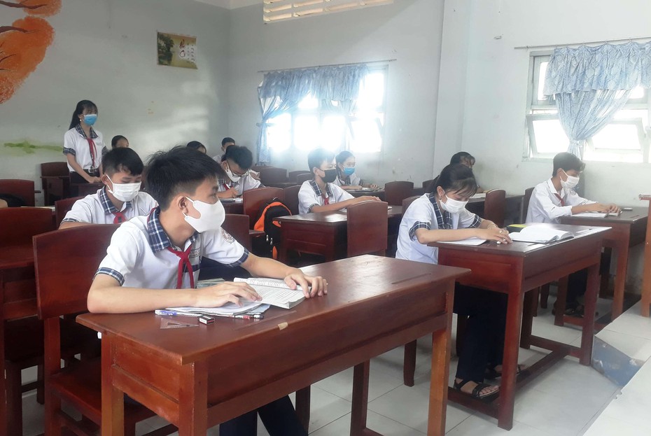 Cà Mau: Học sinh cấp THCS và THPT đi học trở lại từ ngày 27/4