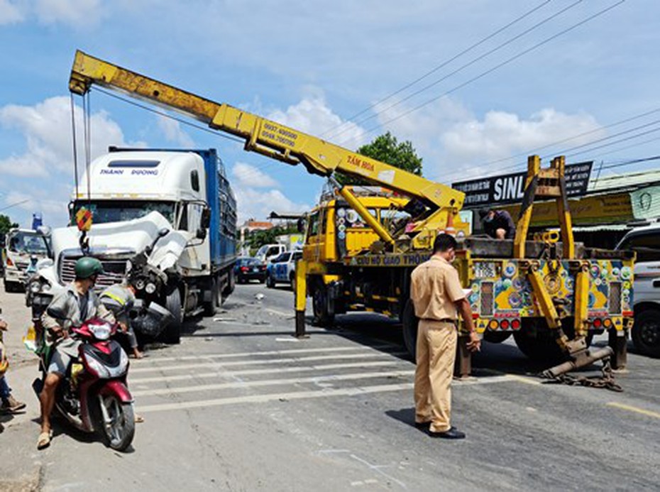 Tài xế xe đầu kéo gây tai nạn ở QL1 dương tính với ma túy