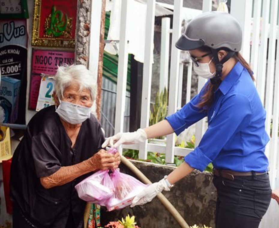 Cà Mau chia sẻ khó khăn, hỗ trợ thiết thực giúp dân vượt qua đại dịch