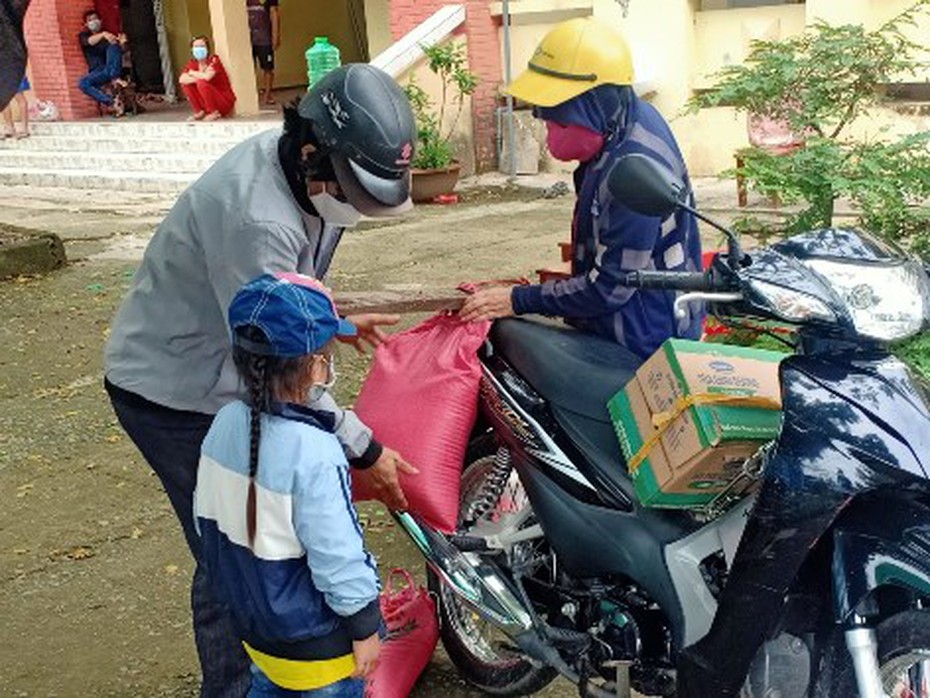 Vợ chồng 77 tuổi đưa cháu ngoại về Bạc Liêu lạc đường xuống Cà Mau