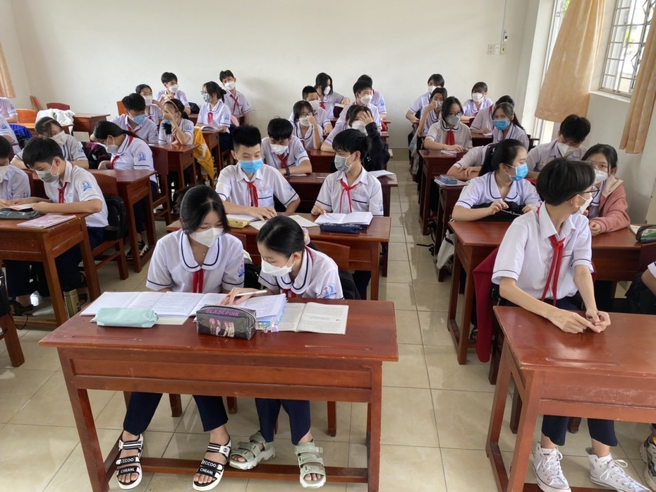 Ngày đầu đến trường, Cà Mau có 7 học sinh nghi nhiễm Covid-19