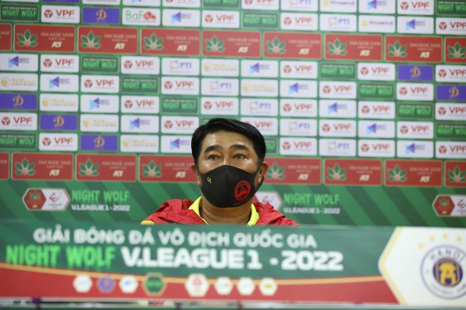 HLV Trần Minh Chiến: "TP.HCM đã hòa may mắn trước Hà Nội FC"