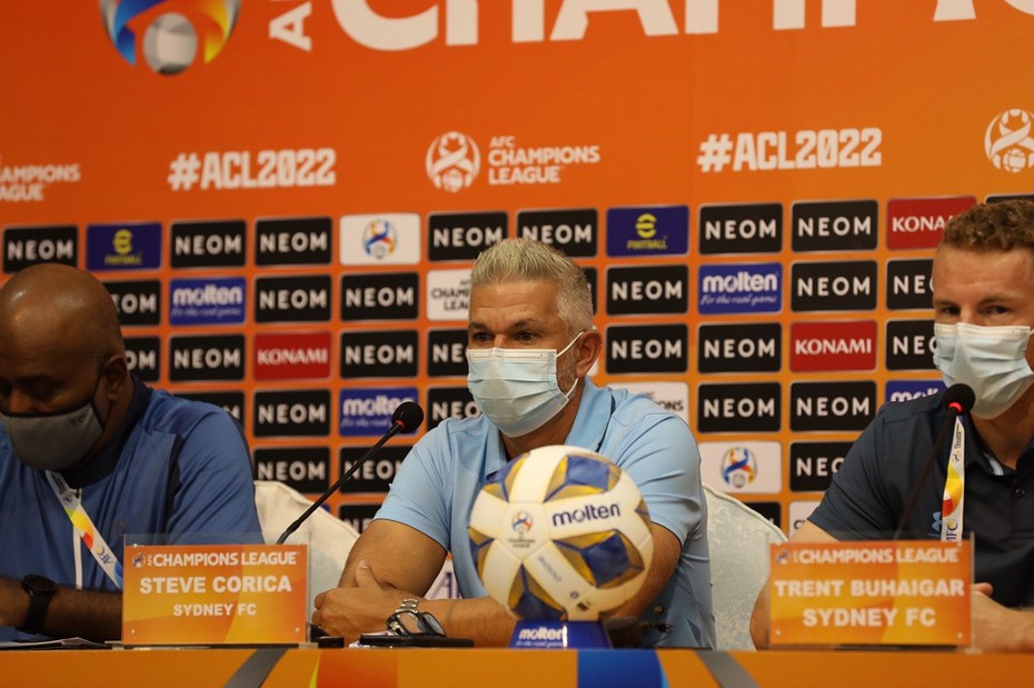 HLV Sydney FC ngán Văn Toàn, ngại Công Phượng