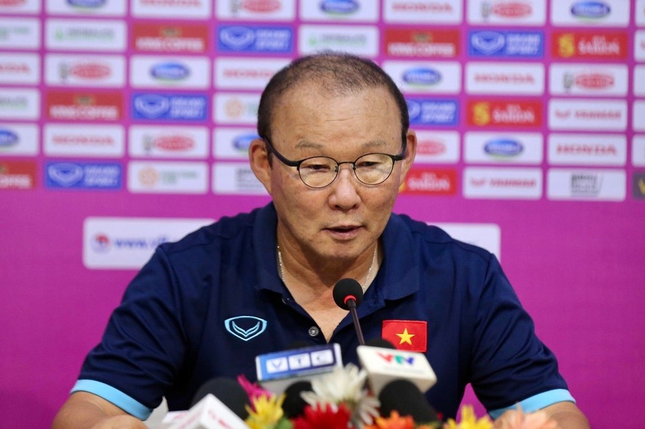 Thầy Park sẽ cho ĐT Việt Nam sẽ chơi sơ đồ 4 hậu vệ tại AFF Cup 2022?