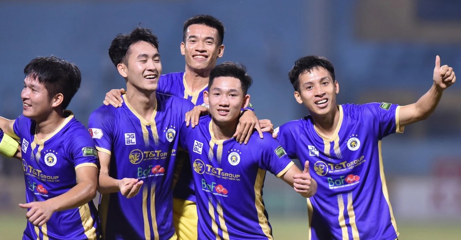 CLB Hà Nội dự giải Tứ hùng Đà Lạt trong thời gian diễn ra AFF Cup 2022