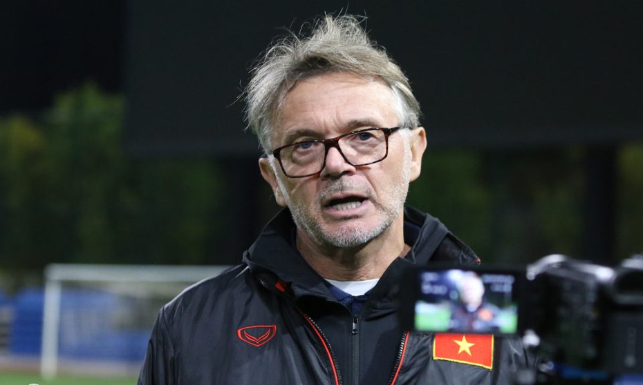 HLV Troussier: Thua Uzbekistan không có gì là bất ngờ