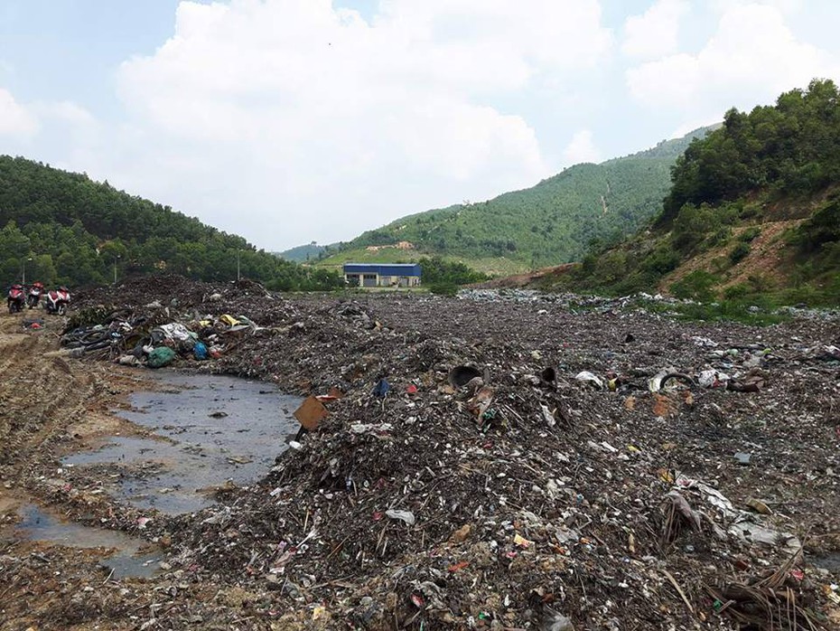 Quảng Ninh: Dân Khe Giang “mất ăn, mất ngủ” vì bãi rác gây ô nhiễm