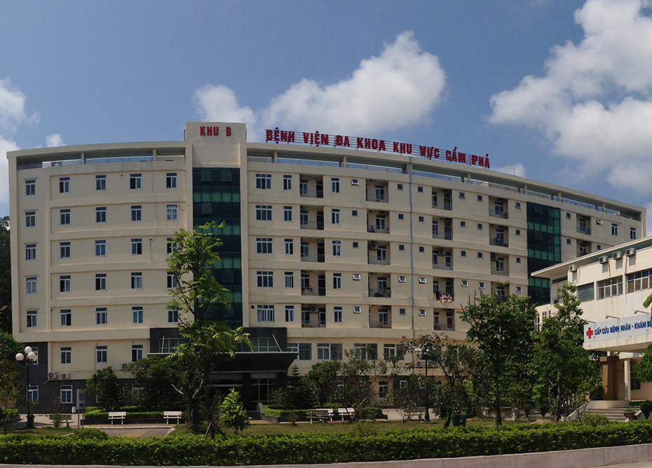 Quảng Ninh: Người đàn ông rơi từ tầng 6 bệnh viện xuống đất tử vong