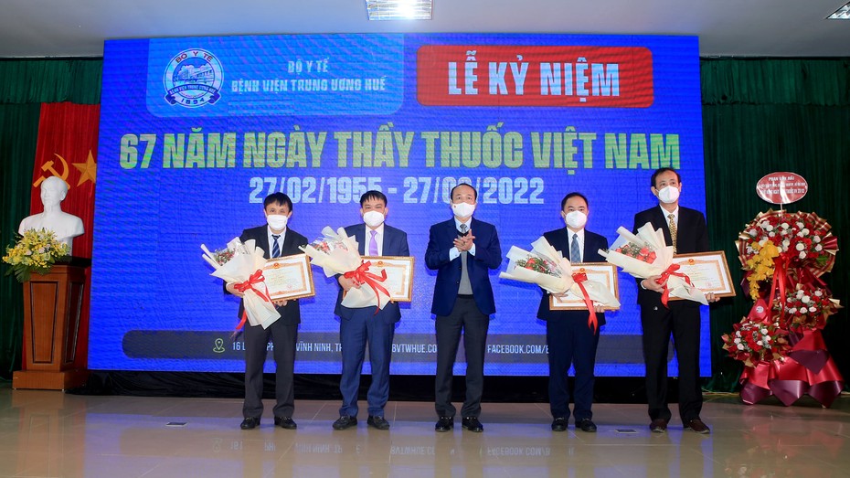 Tôn vinh những người thầm lặng trong cuộc chiến chống dịch Covid-19