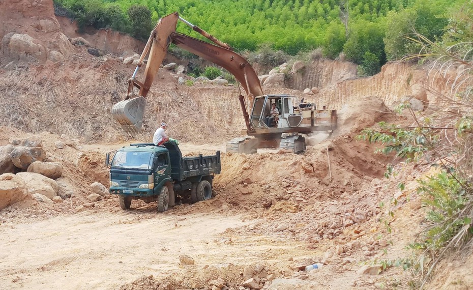 Thông tin về doanh nghiệp vừa trúng đấu giá 2 mỏ đất sét ở Thừa Thiên- Huế