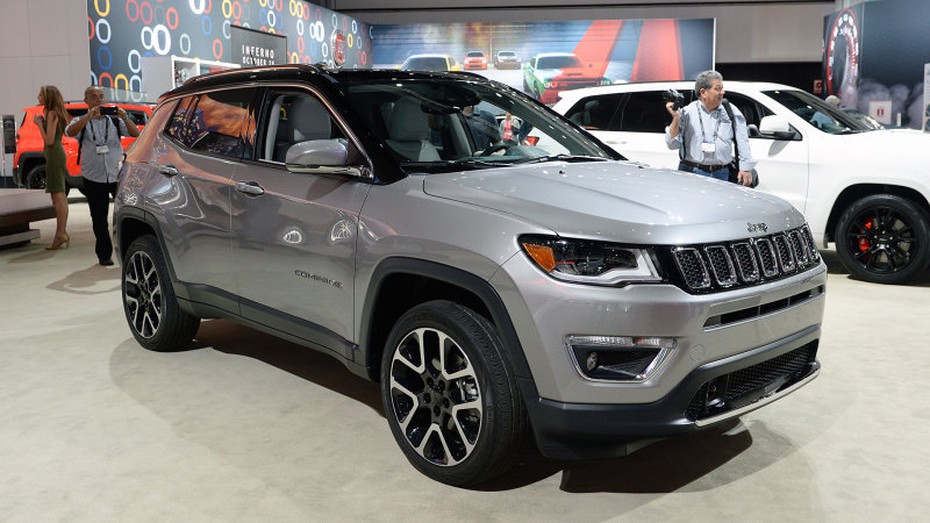 Triệu hồi 1.200 chiếc Jeep Compass do lỗi túi khí