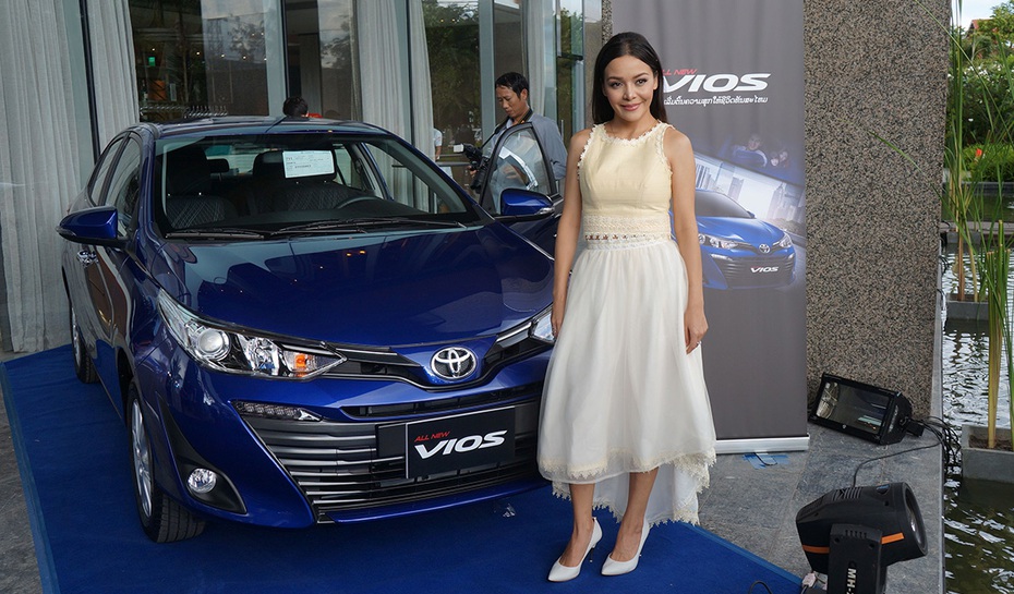 Toyota Yaris Ativ ra mắt tại Lào có tên gọi Toyota Vios