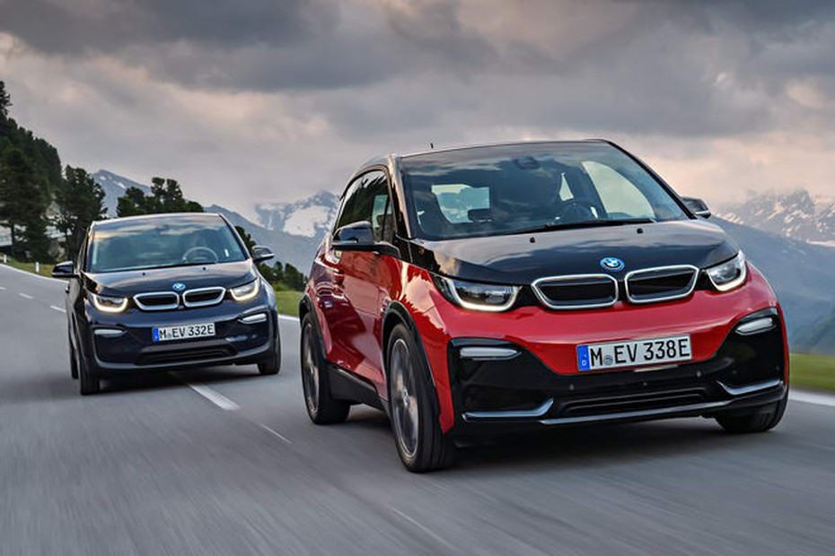 BMW công bố giá bán i3 2018 từ 961,8 triệu đồng