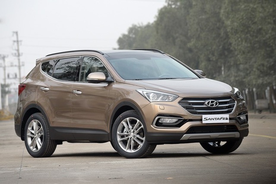 Giá ô tô Hyundai tháng 11/2017: SantaFe 2017 giảm 230 triệu đồng