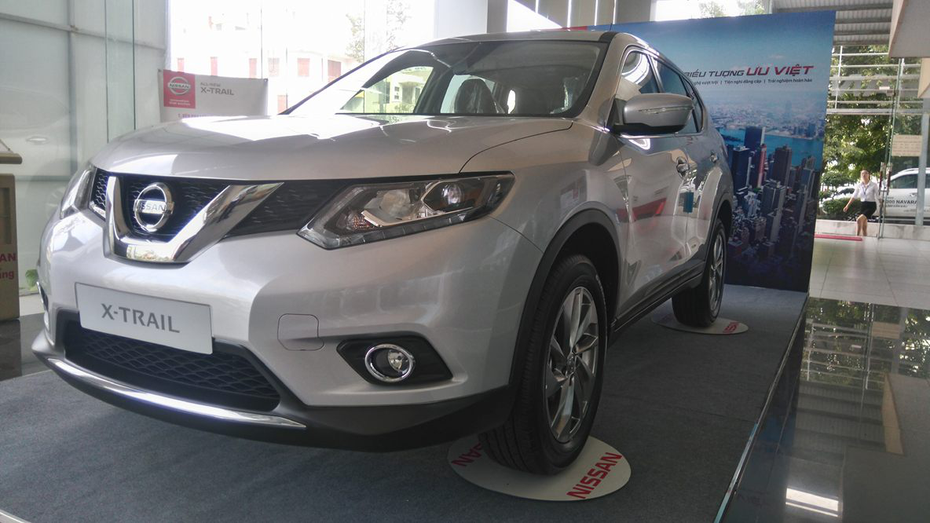 Giá ô tô Nissan tháng 11/2017: X-Trail giảm sâu 70 triệu đồng để hút khách