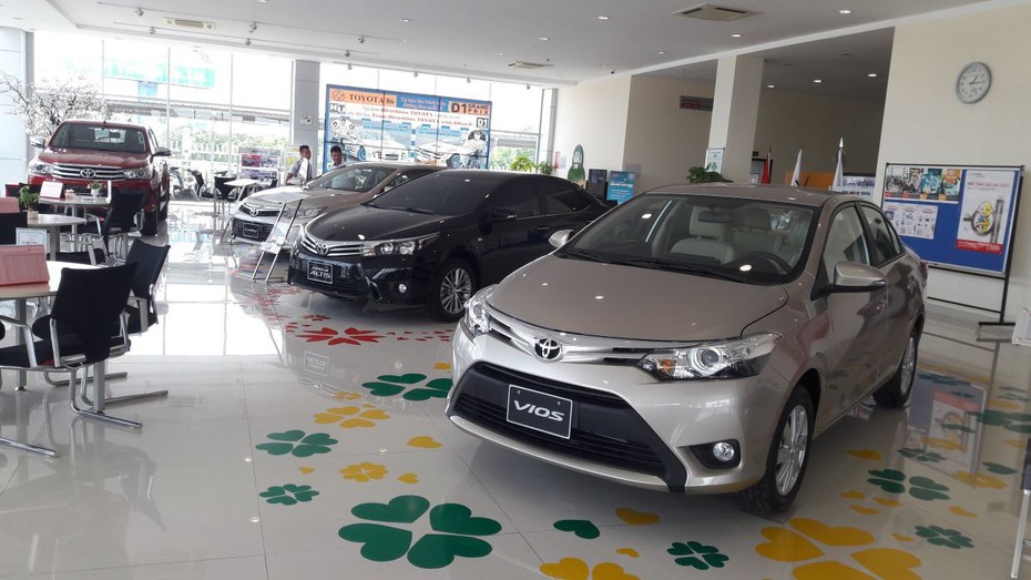 Các mẫu xe chủ lực Toyota đồng loạt giảm giá cuối năm