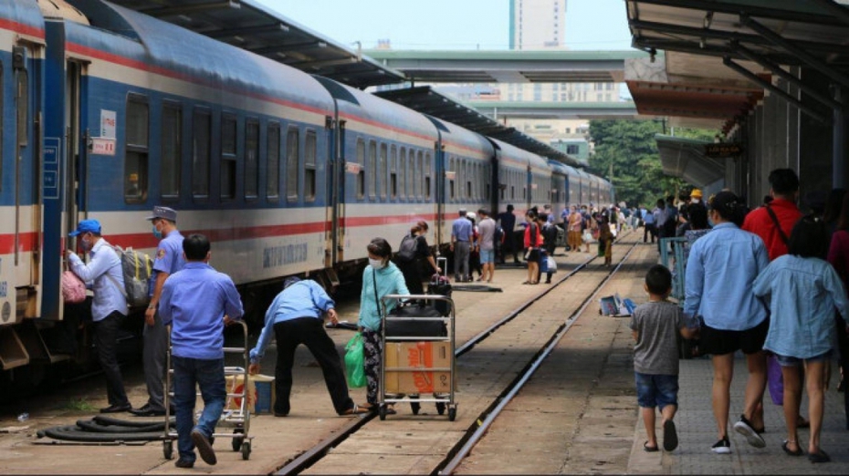 "Tín hiệu tốt" trong ngày đầu mở lại tàu khách