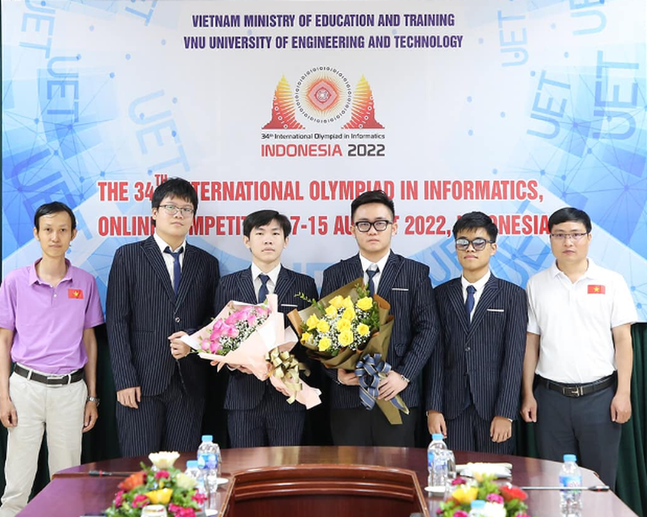 Việt Nam lọt top 9 tại Olympic Tin học quốc tế 2022 với 4 huy chương