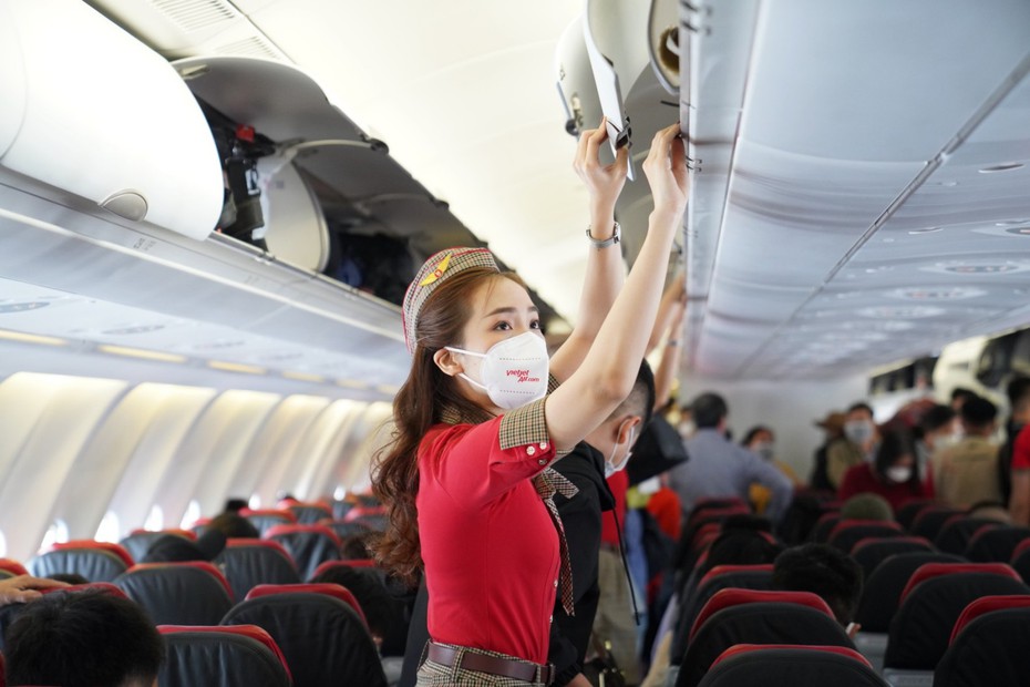 Vietjet lần đầu tiên báo lỗ