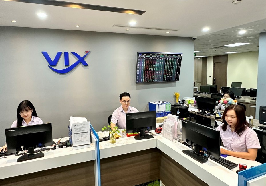 Chủ tịch HĐQT Chứng khoán VIX từ nhiệm