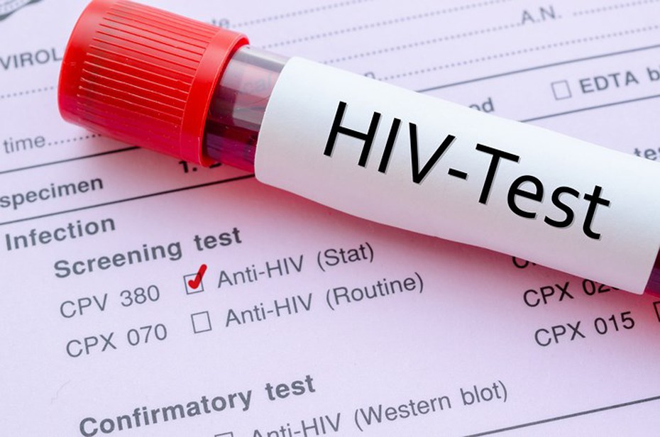 Cứu người, 3 thanh niên lo bị phơi nhiễm HIV