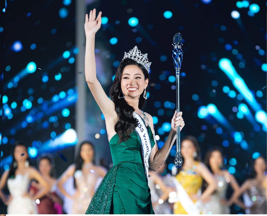 Video: Giây phút đăng quang Miss World Việt Nam của tân hoa hậu Lương Thùy Linh