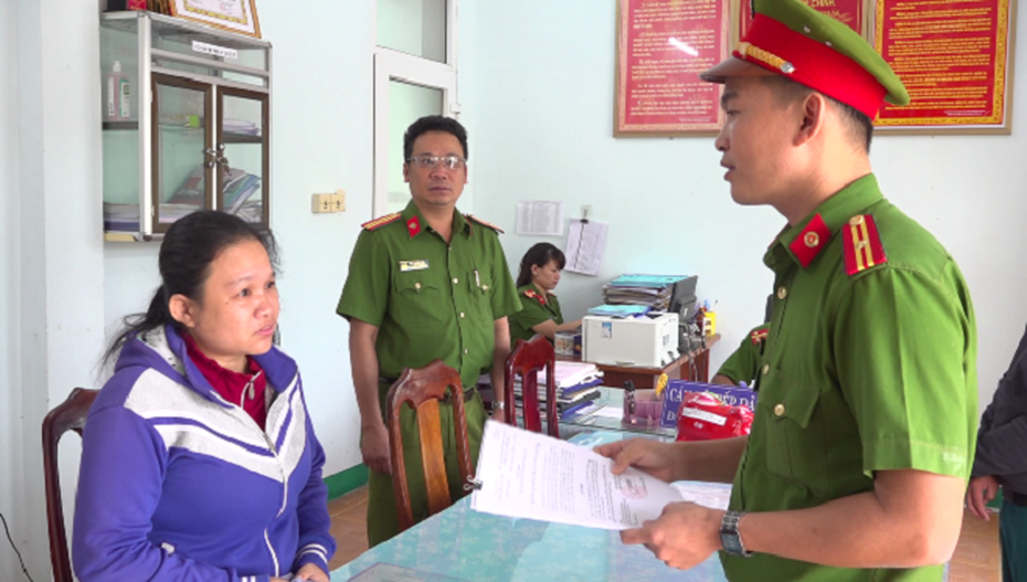 Năm năm yêu nhầm "bạn trai hư cấu" và cái kết mất 1,2 tỷ đồng