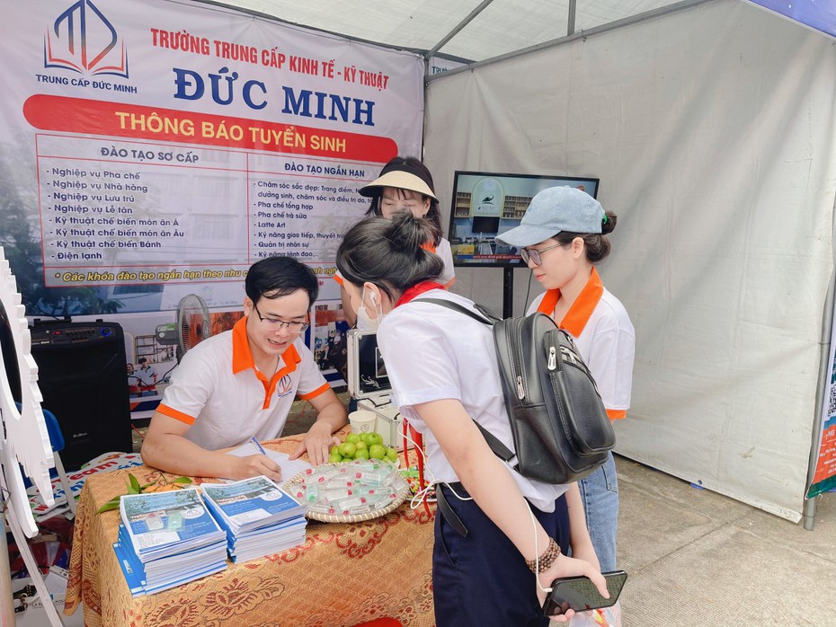 Đà Nẵng: 4.000 học sinh tiếp cận ngày hội tư vấn nghề nghiệp