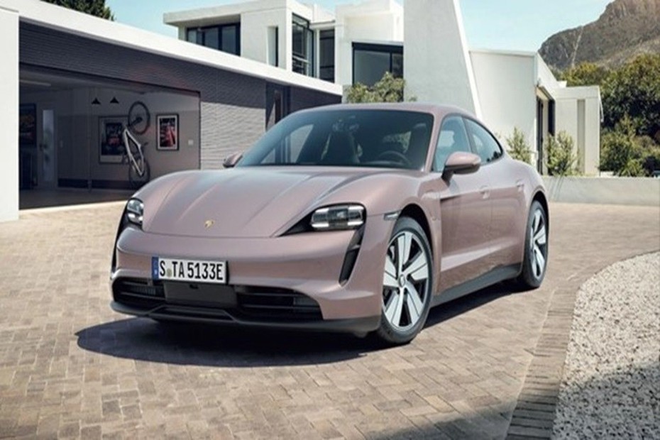 Porsche triệu hồi hàng nghìn siêu xe Taycan vì nguy cơ cháy nổ