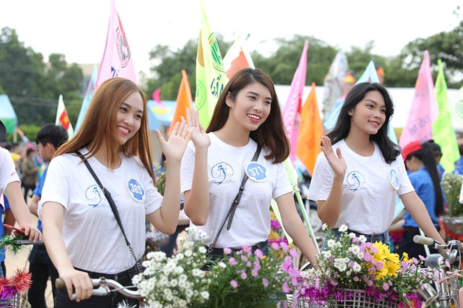 Người đẹp Hoa hậu Đại dương diễu hành kêu gọi bảo vệ môi trường