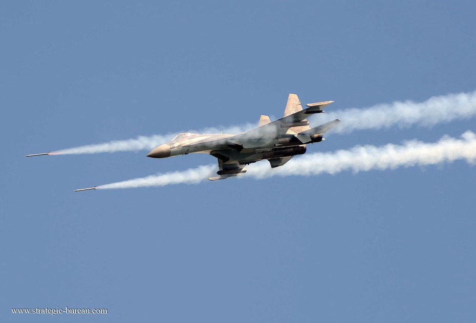 Nga thực hiện 800 cuộc không kích để “dẹp loạn” ở Syria và thực tế phũ phàng