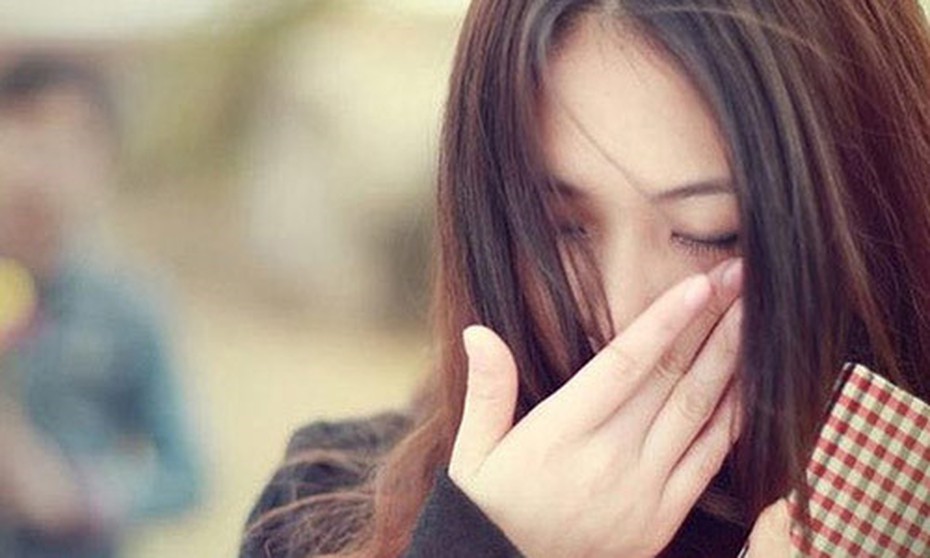 Bố chồng nhất định bắt tôi về quê sinh con