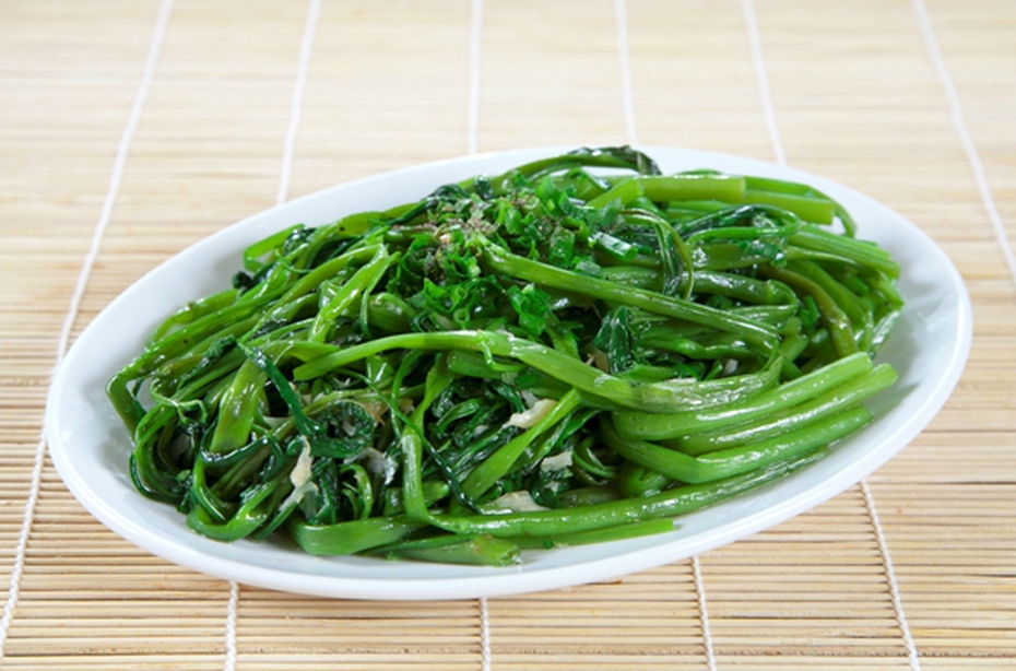 Xào rau đừng dại cho luôn vào chảo, làm theo cách này đảm bảo rau ngon hết ý