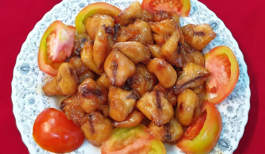 Phần thịt gà chứa đầy mầm bệnh “rẻ như cho” nhưng là món khoái khẩu, nhiều người mê