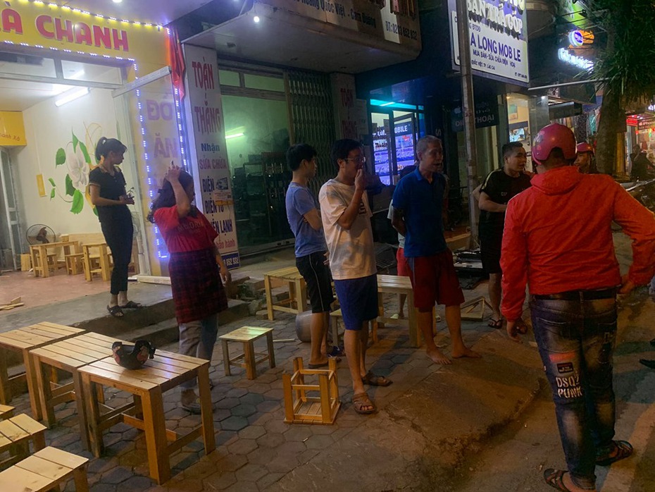 Lào Cai: Hai nhóm thanh niên cầm dao hỗn chiến trên đường