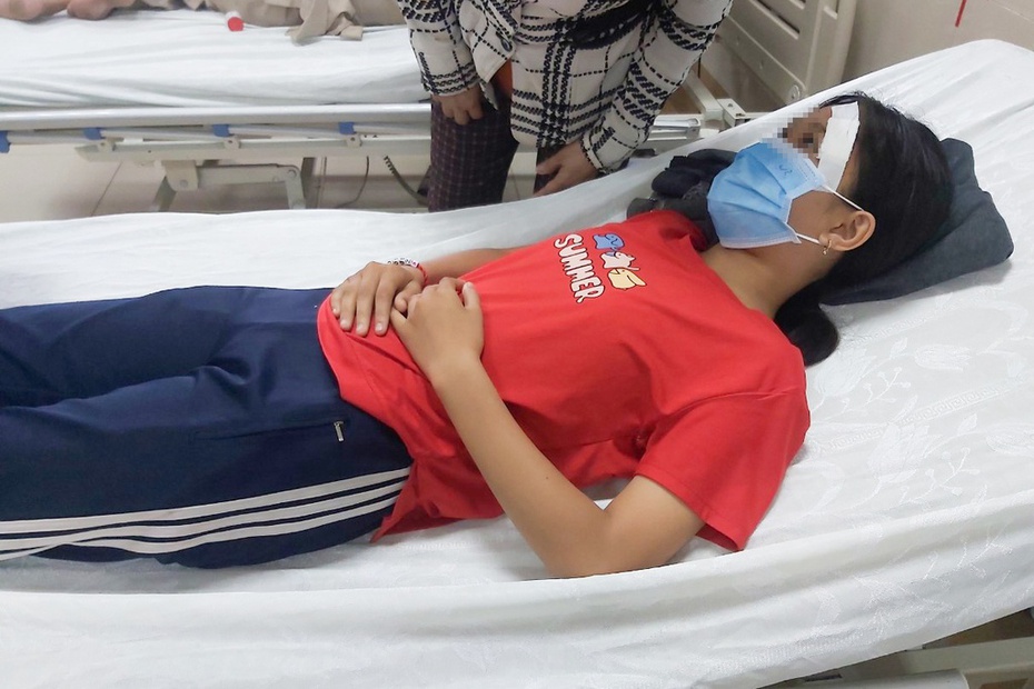 Phạt 2,5 triệu đồng với kẻ hành hung bé gái sau va chạm giao thông