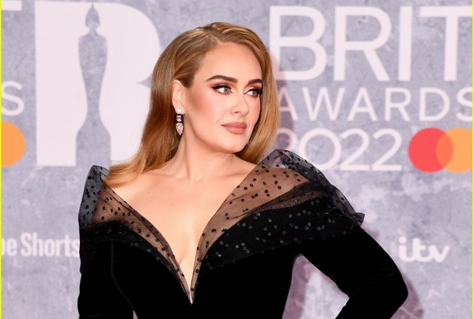 Rộ nghi vấn nữ ca sĩ Adele đã đính hôn