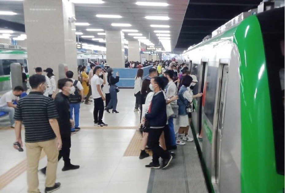 Gặp mưa lớn tàu Cát Linh - Hà Đông dừng đột ngột, Metro Hà Nội nói gì?