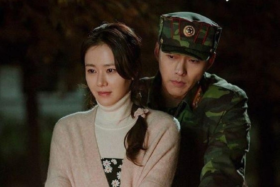 Hyun Bin không có mặt ở bên cạnh Son Ye Jin khi cô sinh con