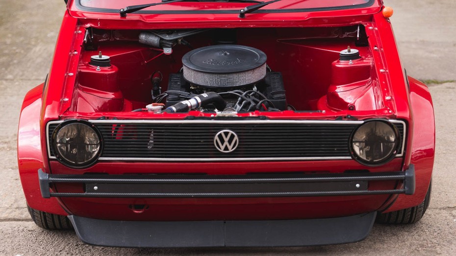 "Lột xác" Volkswagen Golf MK1 1983 ngoạn mục bằng động cơ V8