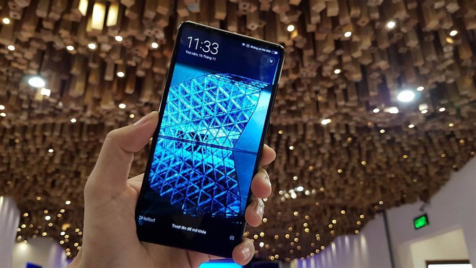 Xiaomi Mi Mix 2 chính thức bán ra tại Việt Nam, giá 13 triệu đồng