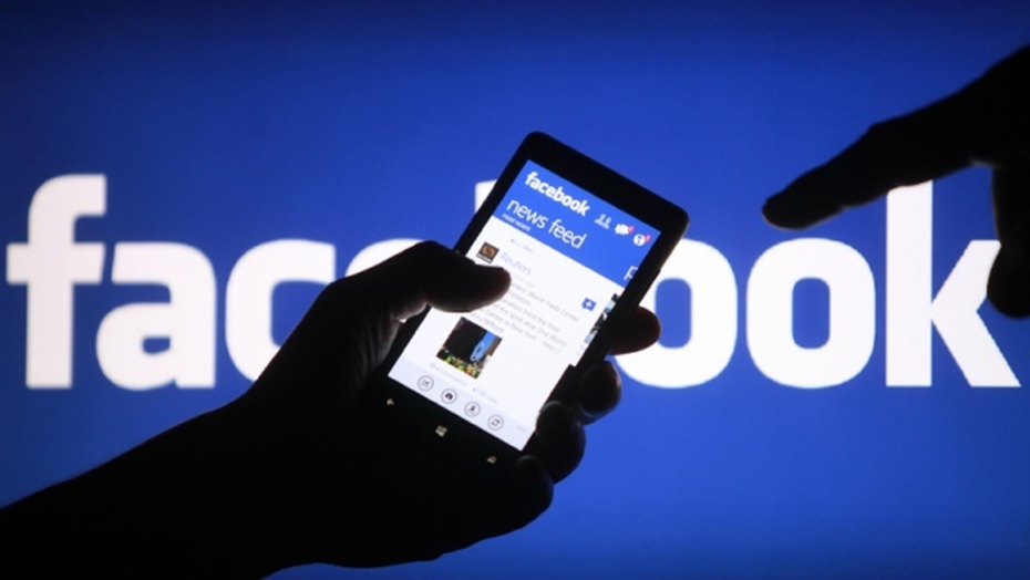 Facebook đã "tự bắn vào chân mình" trong vụ scandal dữ liệu như thế nào?