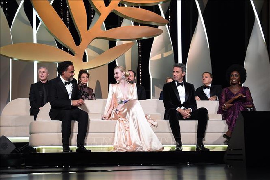 Dàn sao nổi tiếng thế giới quyến rũ, gợi cảm tại Liên hoan phim Cannes 2019