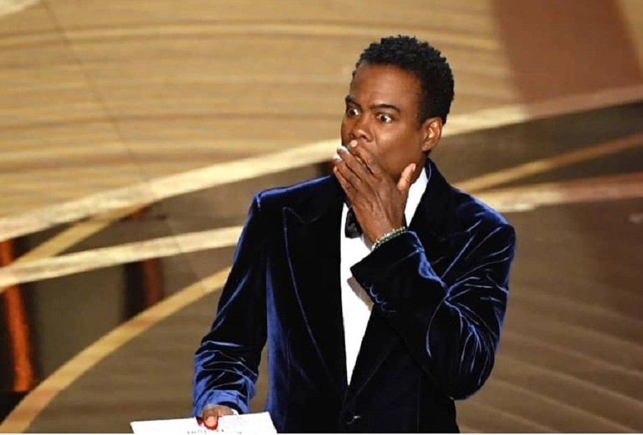 MC Chris Rock từ chối dẫn Oscar 2023 sau cú tát của tài tử Will Smith