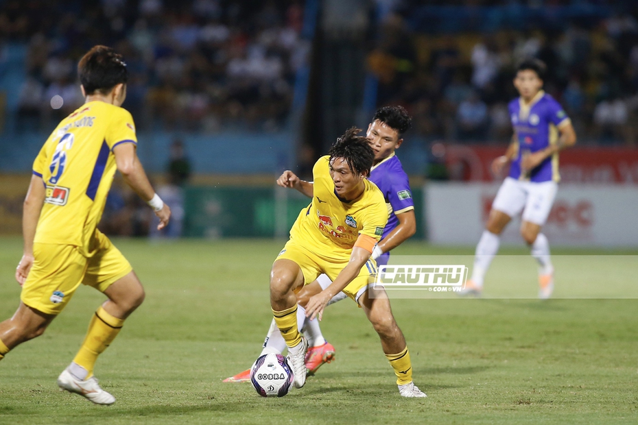 Ban tổ chức V-League nói gì về quãng nghỉ gần 2 tháng