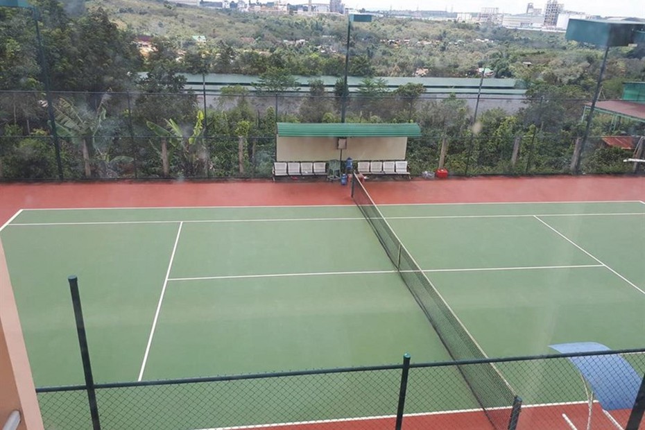 Lùm xùm chuyện xã nghèo xây sân tennis hơn nửa tỷ đồng